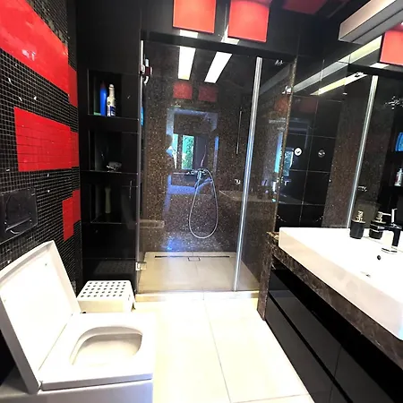 Appartamento Lux Next To Metro *